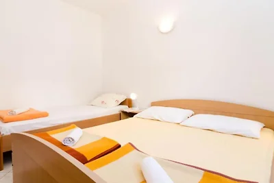 Apartment mit Terrasse und Badewanne