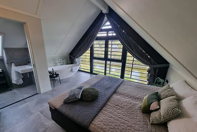 Privater Anlegesteg + moderner Komfort