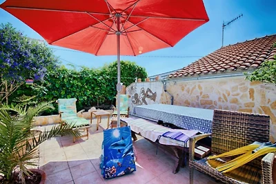 Golden Coast Apartments - A3 OneBedroom with ...
