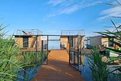 Hausboot in Łazy am Jamno-See und Meer