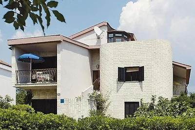 Wohnung in Jadranovo mit Balkon