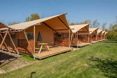 Schönes Safarizelt mit Badezimmer im...