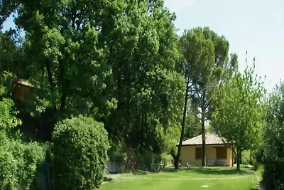 Luxuriöser Bungalow in Garda mit Pool