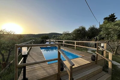Boerderij in Cortona met Uitzicht op Zwembad