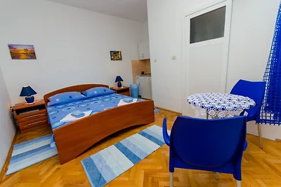 Apartments Ivana (TR) -Studio with Terrace (...