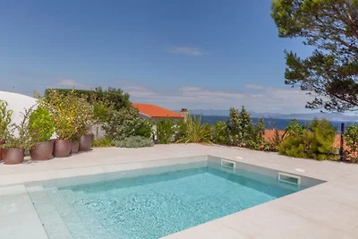 Moderne villa in L'Escala