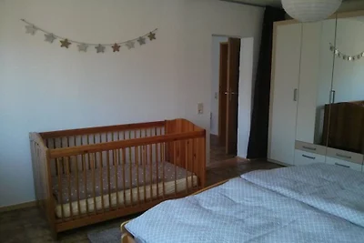 Ferienwohnung in Vöhl mit Schwimmbecken