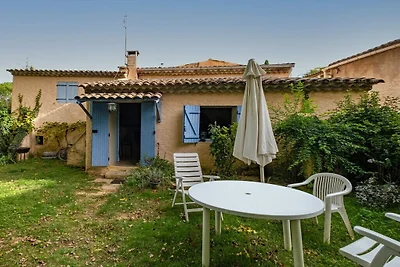 Ferienhaus in Goult mit Barbecue
