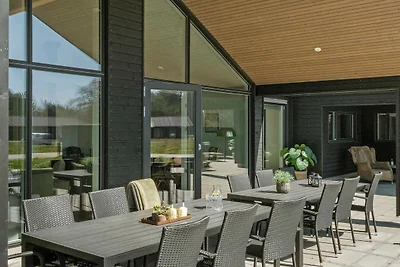 5 esrellas case en Aakirkeby