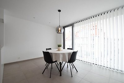 Aaron 0201 apartment with 2 sunny terraces