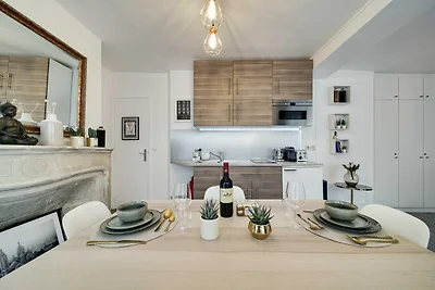 GEWELDIG HISTORISCH PARIJS APPARTEMENT NAAST ...