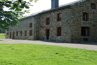 Ferienhaus in Gouvy mit Sauna am Wald