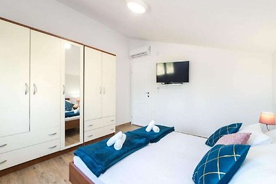 Apartments Mistral - Three Bedroom Apartment ...