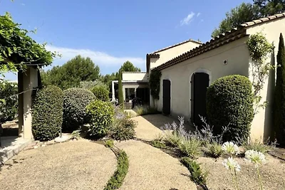 Häuser & Villen für 8 Personen