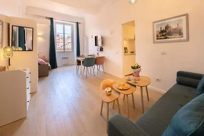 Bel Apt in der Altstadt von Nizza (06a3)