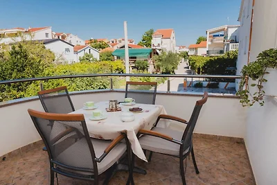 One Bedroom Apartment with Sea View