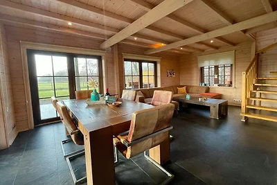 Villa mit Sauna und Whirlpool