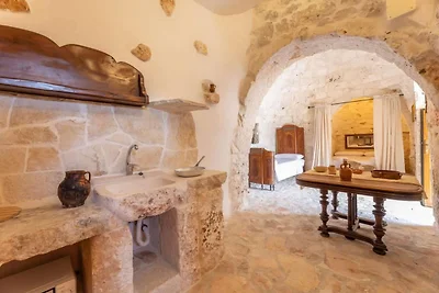 Villa rustica con piscina per 17 persone.