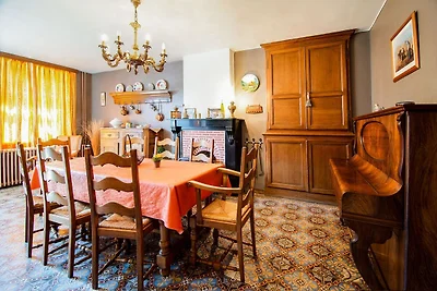 Vornehmes Ferienhaus in Matagne-La-Petite mit...