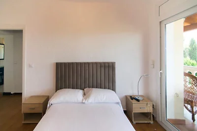 Villa in Roses mit Gemeinschaftspool Bliss