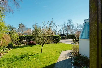 Holiday bungalow with a nice light appearance...