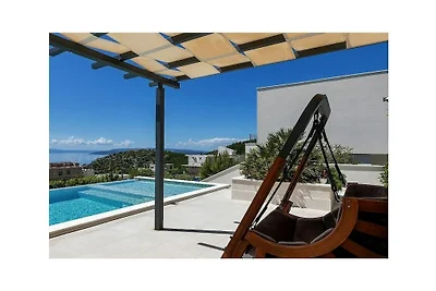 Villa in Makarska mit Schwimmbecken