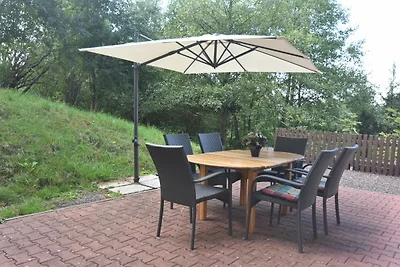 Gemütliches Ferienhaus in Rudník mit Terrasse