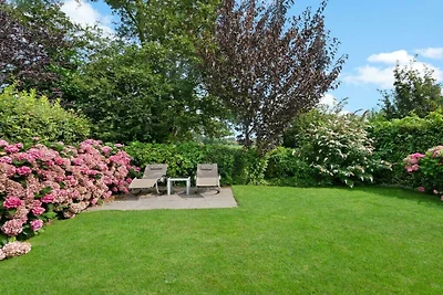 Ferienhaus in Schoorl mit Terrasse
