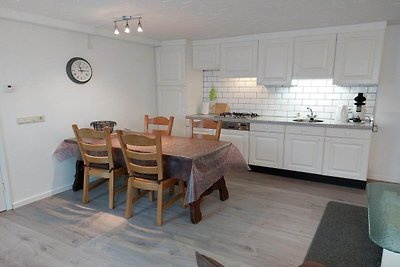 Abgetrenntes Ferienhaus für 4 Personen in...