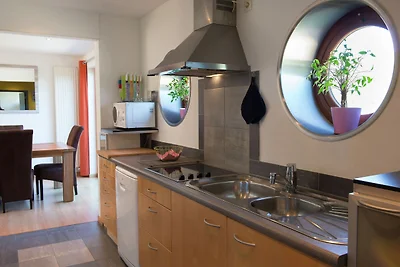 Ruhiges Ferienhaus mit eigenem Swimmingpool i...