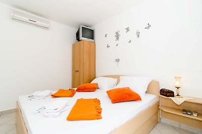 Guest House Daniela - Standard Double Room wi...