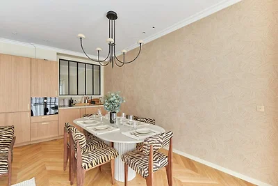 Unglaubliches AC-Apartment mit 3 Schlafzimmer...