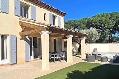 Häuser & Villen für 8 Personen