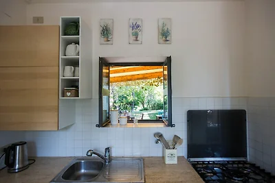 Ruime cottage in Le Marche met een zwembad