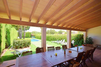 Villa in Llubá in der Nähe des Strandes Playa...