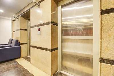 Townhouse Rcc Hotel Banjara Hills