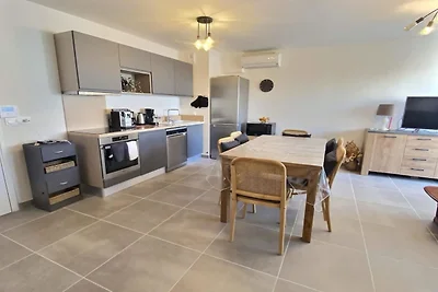 Modernes Apartment in Vias für 6 Gäste