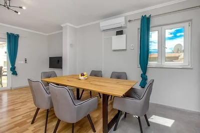 Wohnung in Tribunj nahe Sandstrand