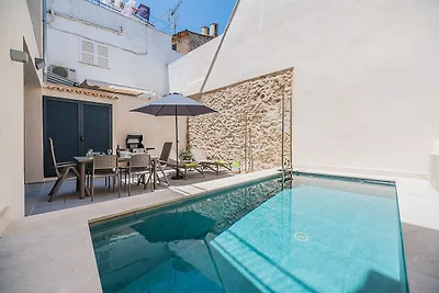 Stadthaus in der Altstadt mit Pool, Pollença