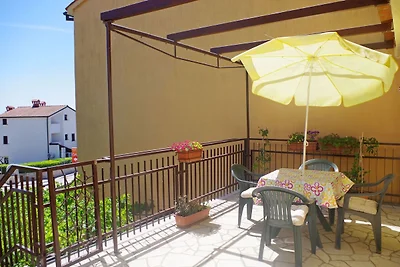 Boutique-Wohnung in Pješcana Uvala mit Balkon