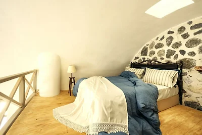 Historische villa met grotzwembad en uitzicht...