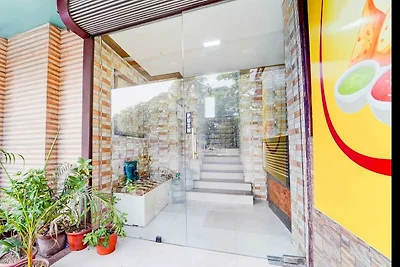 Hotel O DH Road Ernakulam