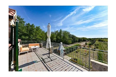 Ferienhaus in Privlaka mit Schwimmbecken