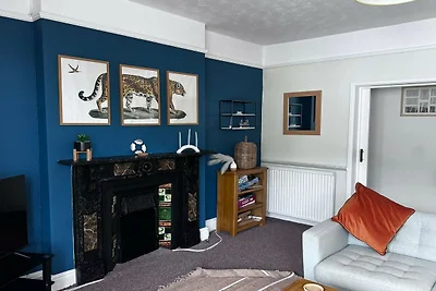 SEASIDE Apartment Two Bed Room Apartment (5...