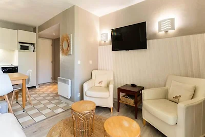 Residenz f�r sechs Personen mit Pool