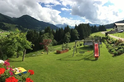 Appartement in Riezlern met zwembad