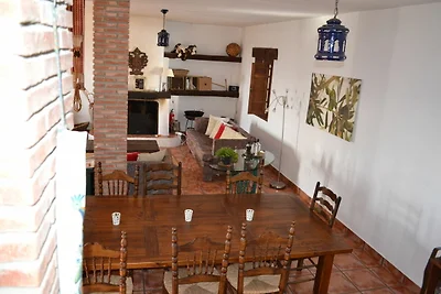 Spaziosa casa vacanze ad Almogía con pisina