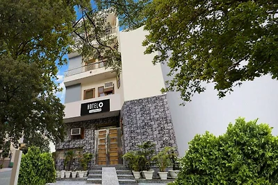 Hotel O Sector 52 Gurgaon