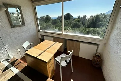 Apartment in Sablettes am Strand