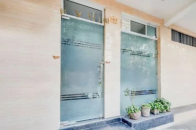 Hotel O Sector 25 nabij Iskcon-tempel